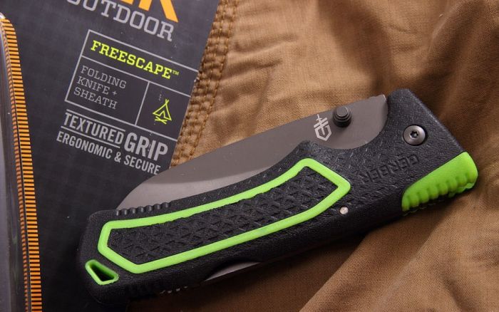 Складной нож Gerber Outdoor Freescape Folding Sheath Knife, сталь 7Cr17MoV, рукоять термопластик GRN